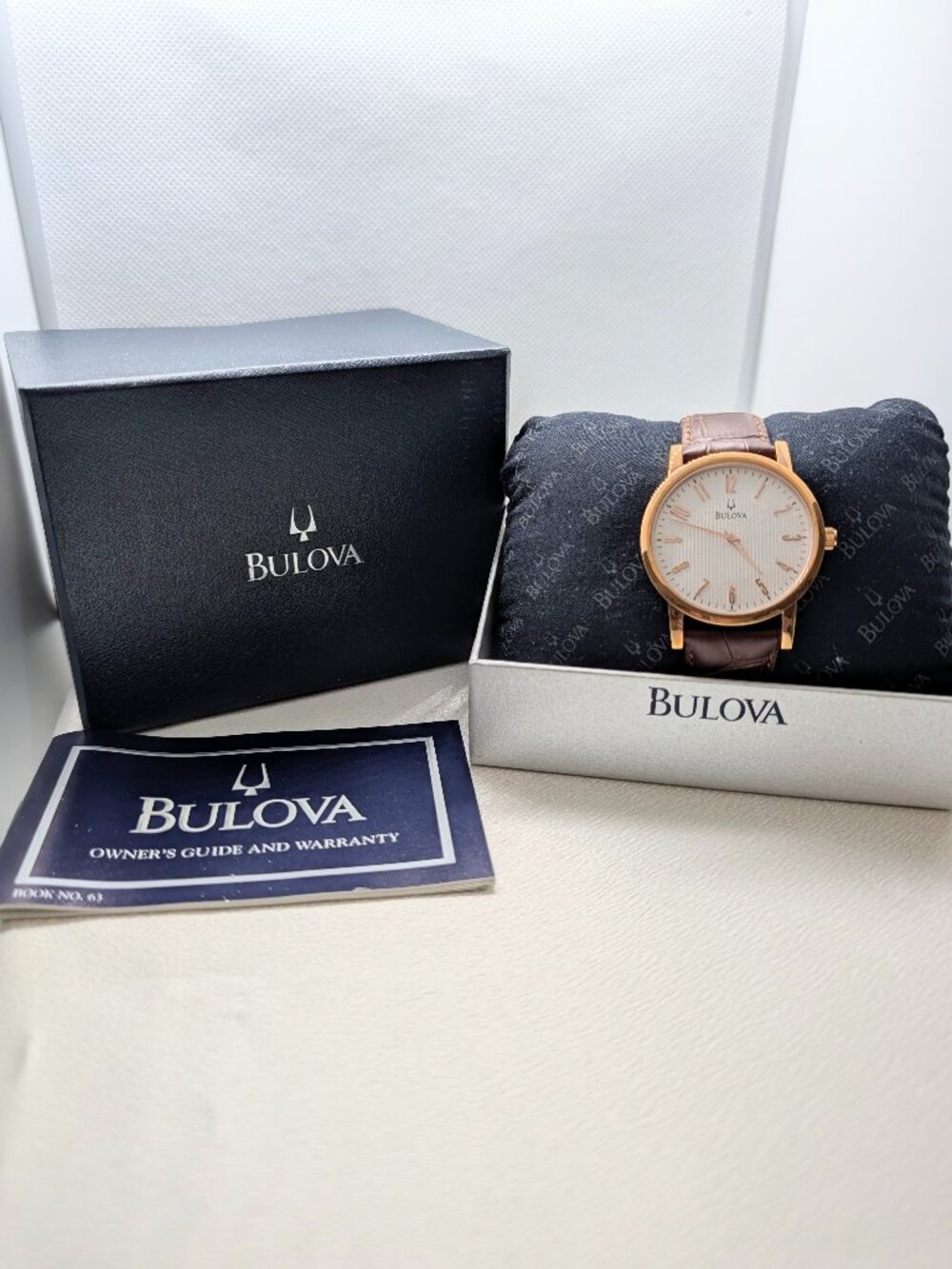 NEW Gentleman's Bulova Watch - Picture 13 of 13